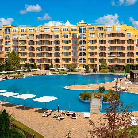 Menada Grand Resort Apartments Aheloy Luaran gambar
