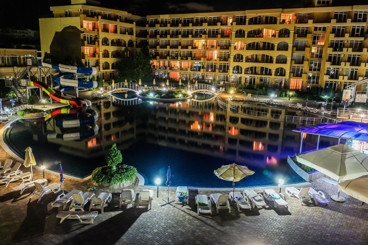 Menada Grand Resort Apartments Aheloy Luaran gambar