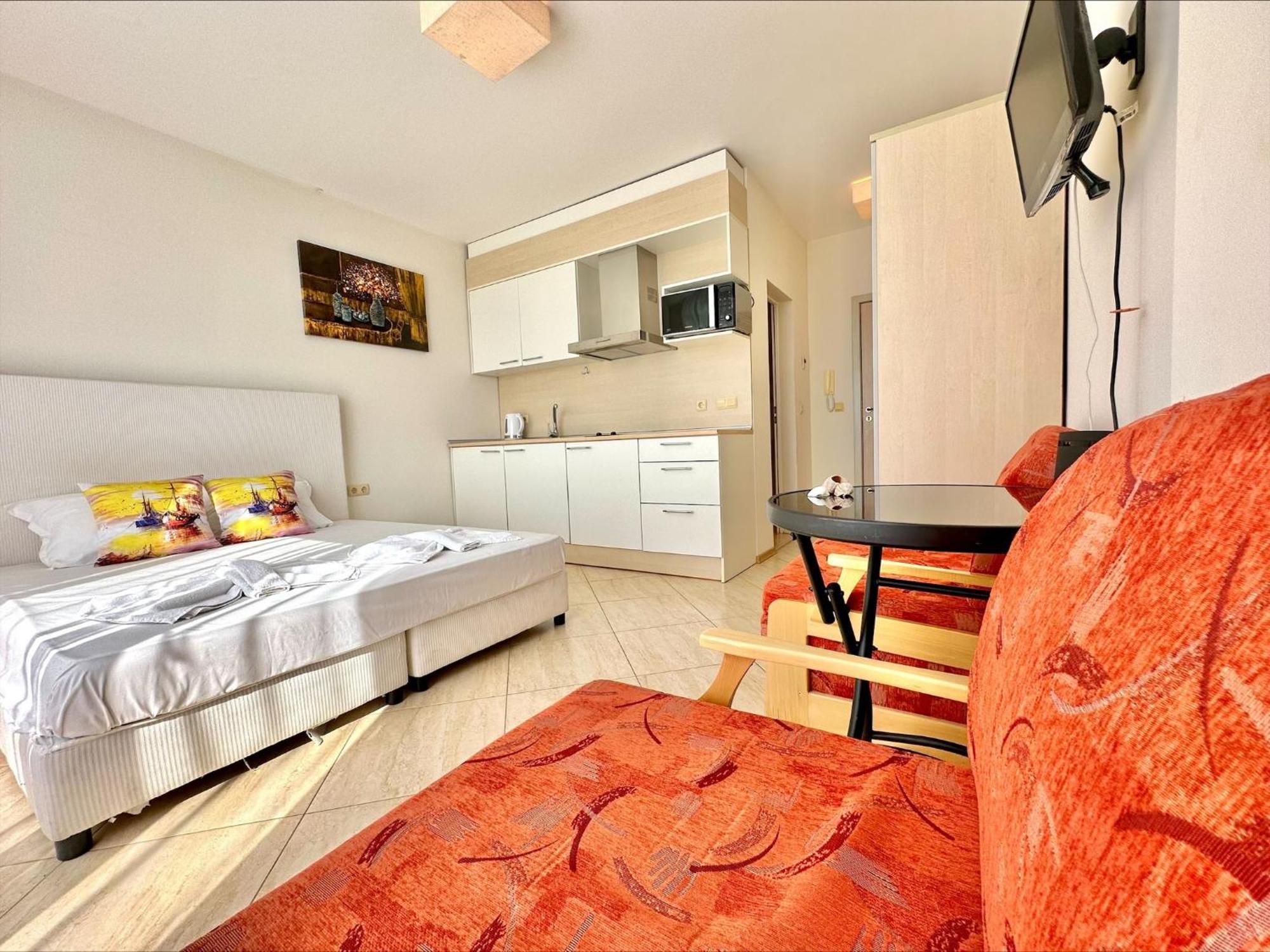 Menada Grand Resort Apartments Aheloy Bilik gambar