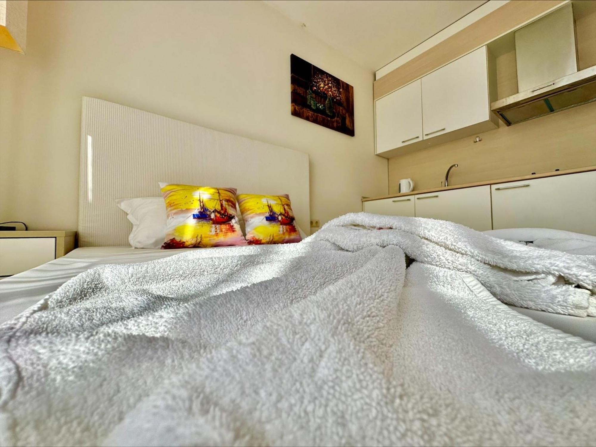 Menada Grand Resort Apartments Aheloy Luaran gambar