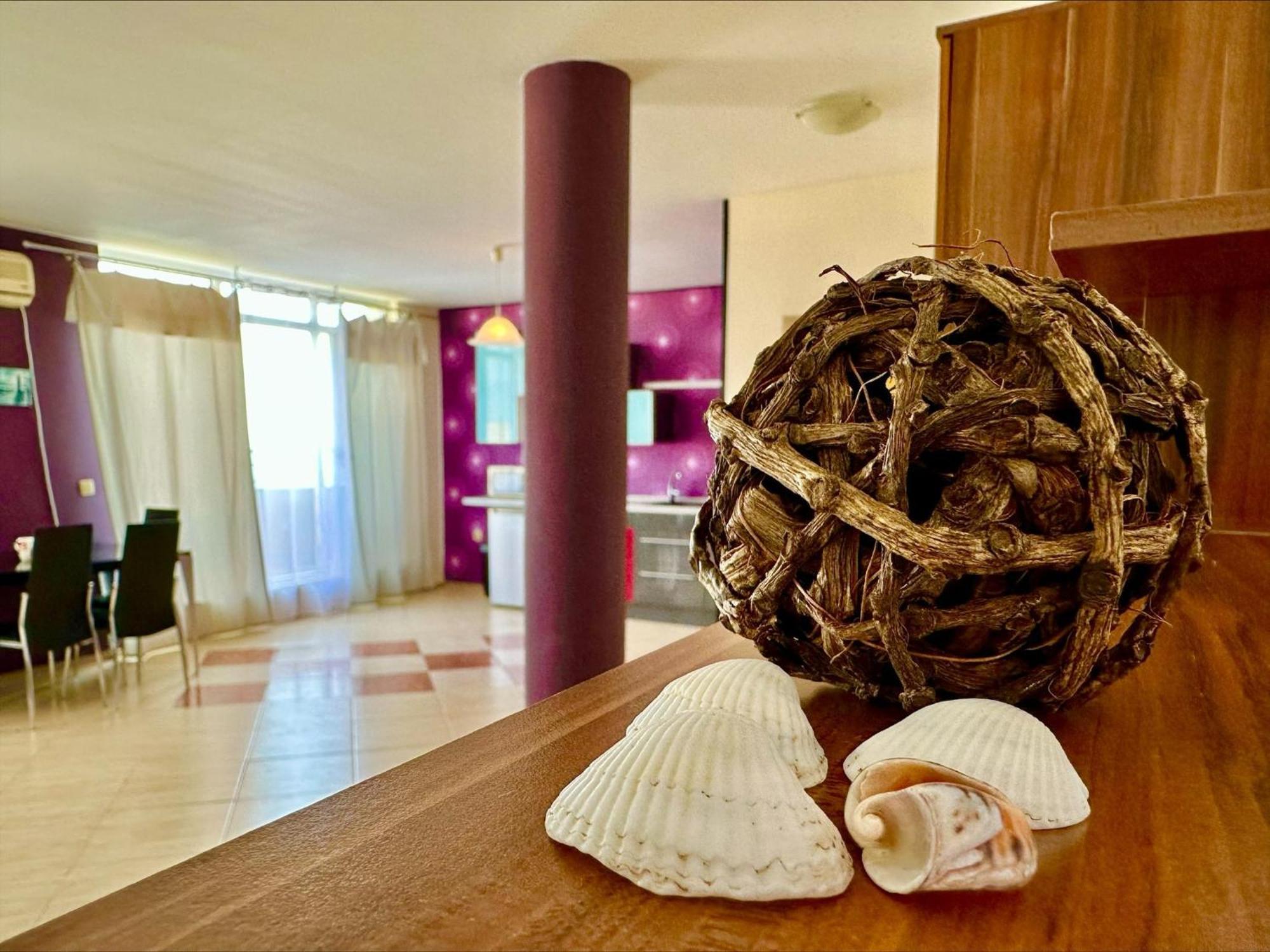 Menada Grand Resort Apartments Aheloy Bilik gambar