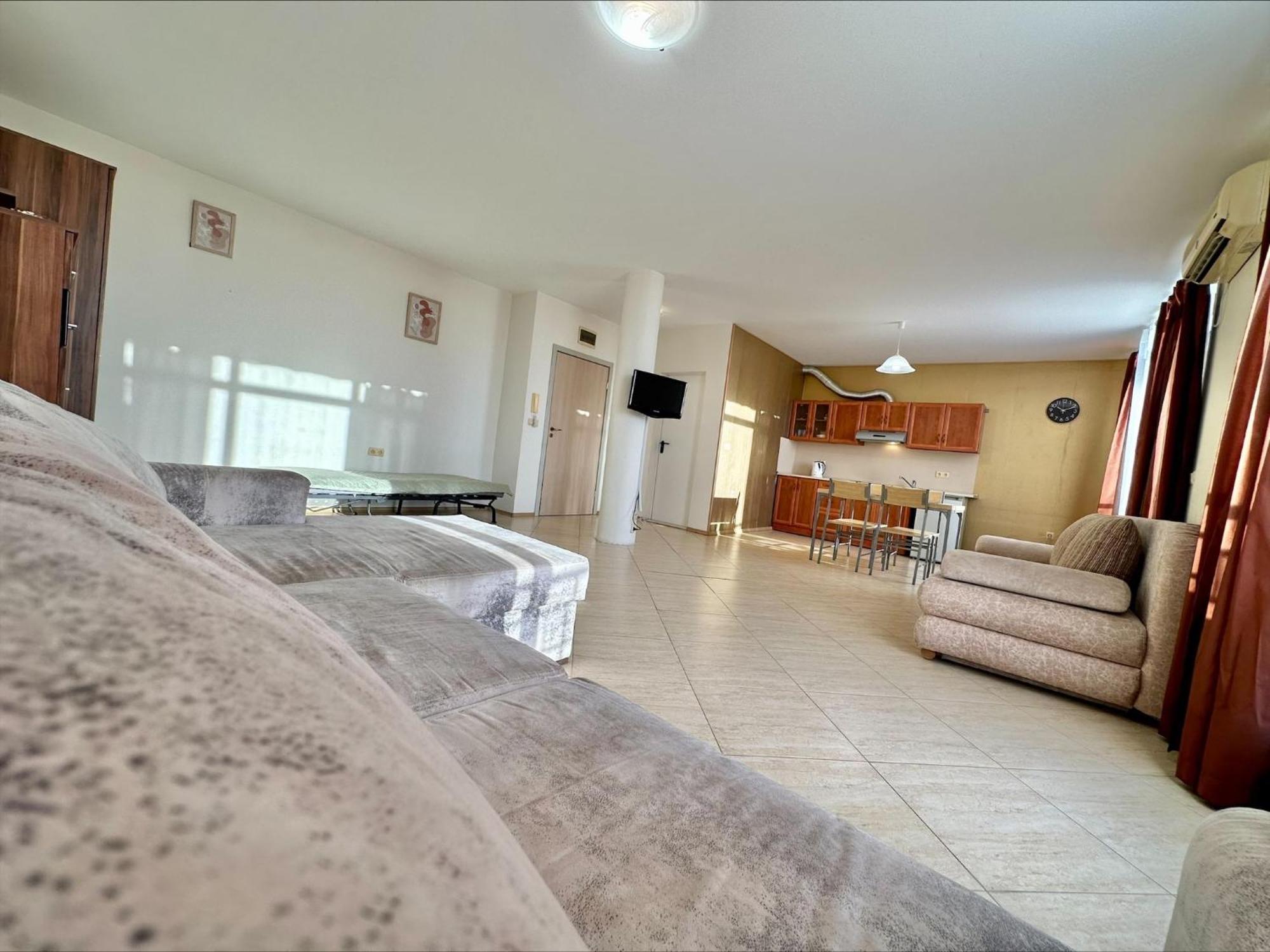Menada Grand Resort Apartments Aheloy Bilik gambar