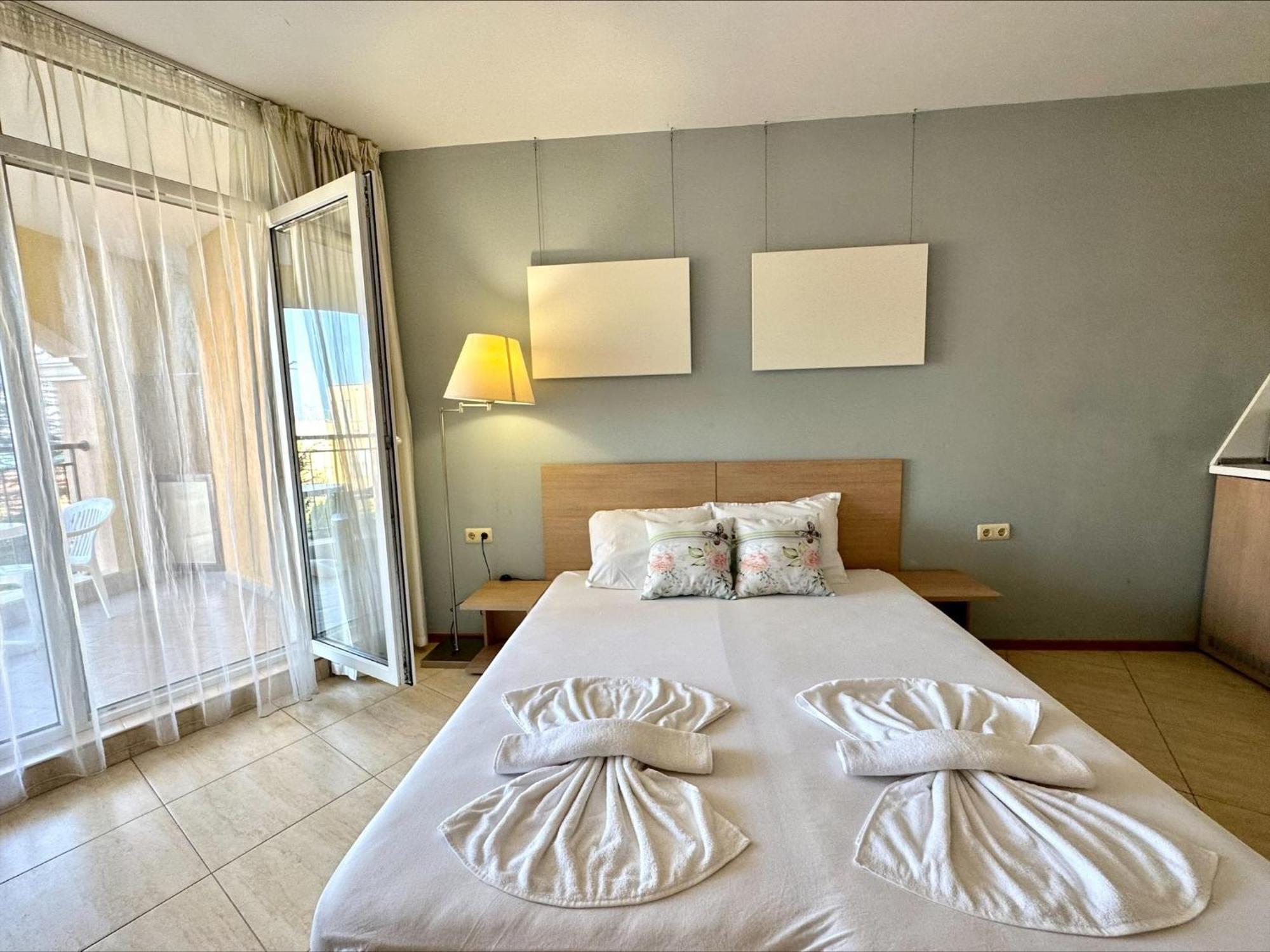 Menada Grand Resort Apartments Aheloy Bilik gambar