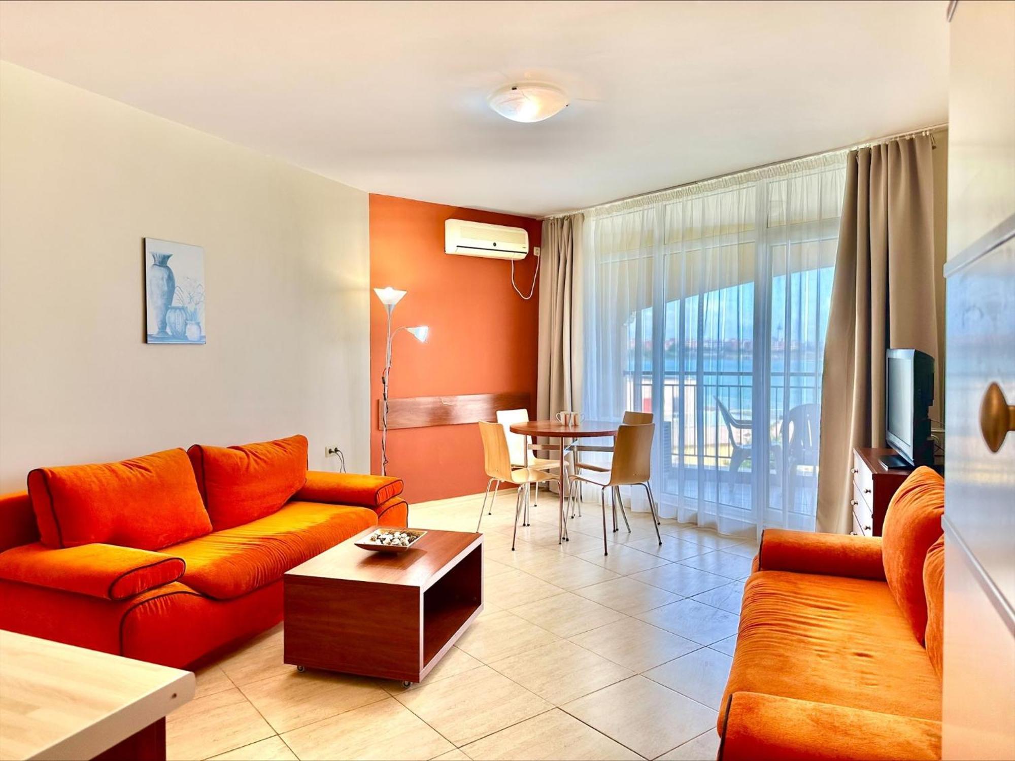 Menada Grand Resort Apartments Aheloy Bilik gambar