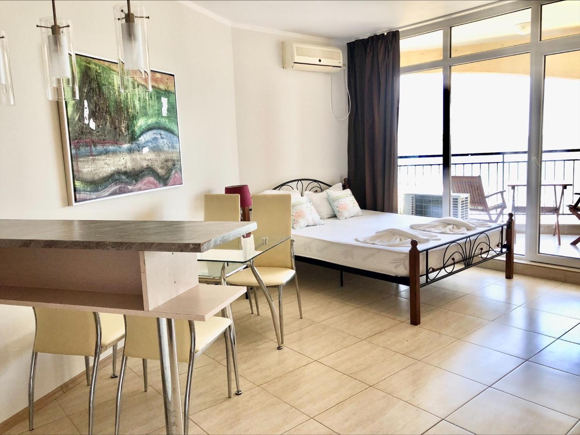 Menada Grand Resort Apartments Aheloy Bilik gambar